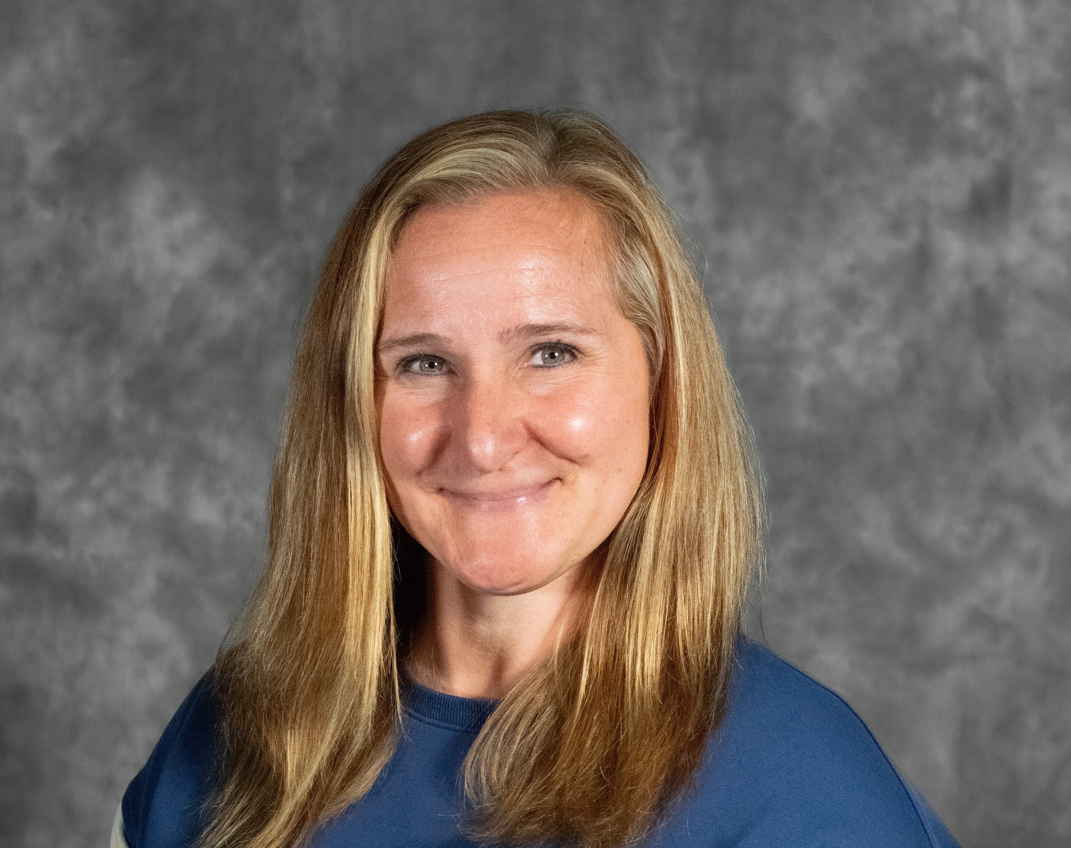 Stephanie Ellison headshot photo